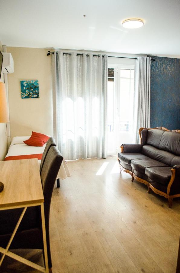 Hotel Jaques Jaca Luaran gambar